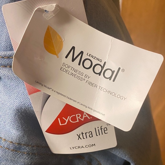 Stretchy High Rise Ripped Jeans in Light Blue - Picture 7 of 7